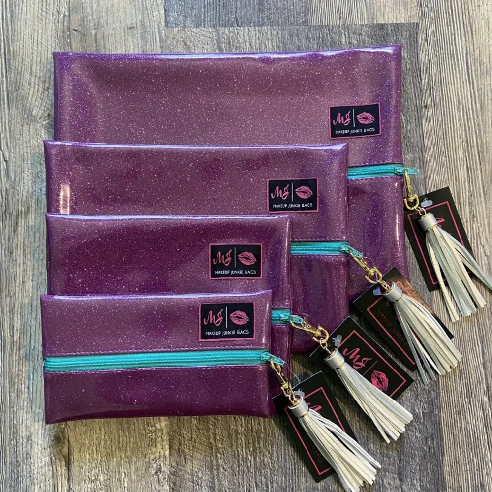 NWT blue sparkly Makeup Junkie bag set!